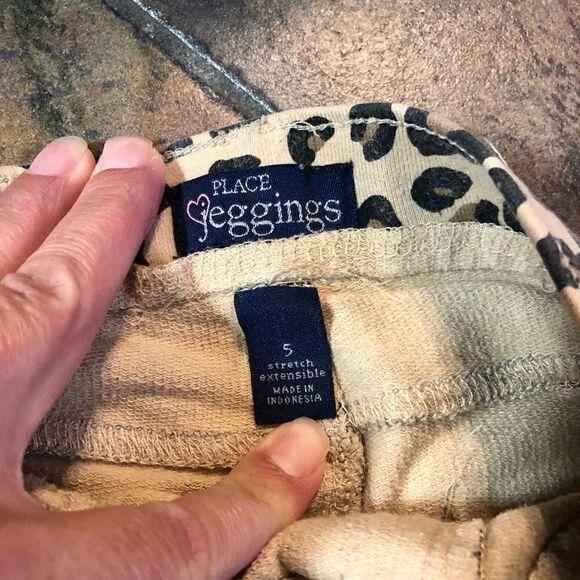 Girls Bundle 2 Pairs of Pants - Cheetah Pull-on Leggings, Snap with Elastic Wais - Picture 5 of 16